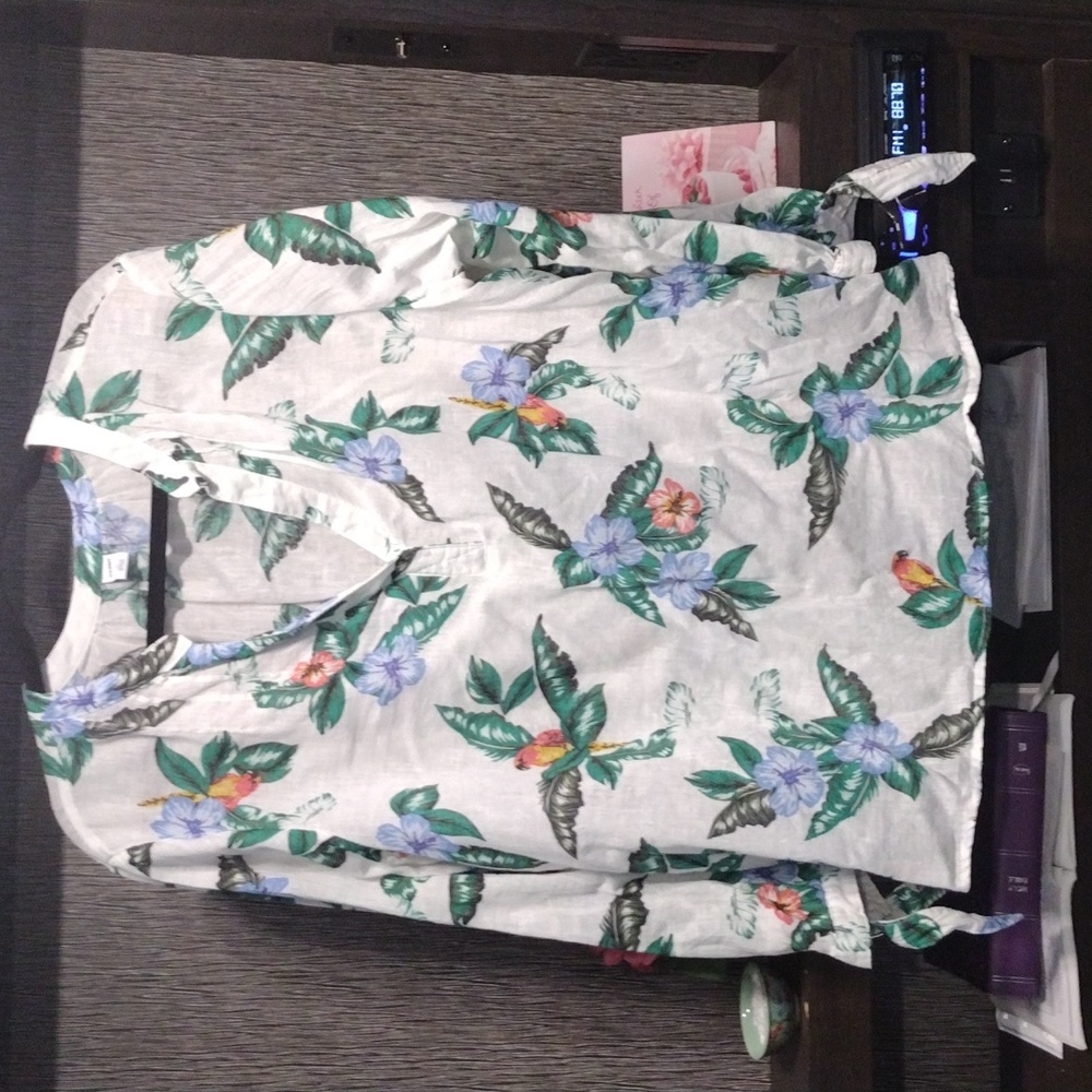 Old Navy Top Shirt Parrots Flower Print Tie Wrist Size XL
